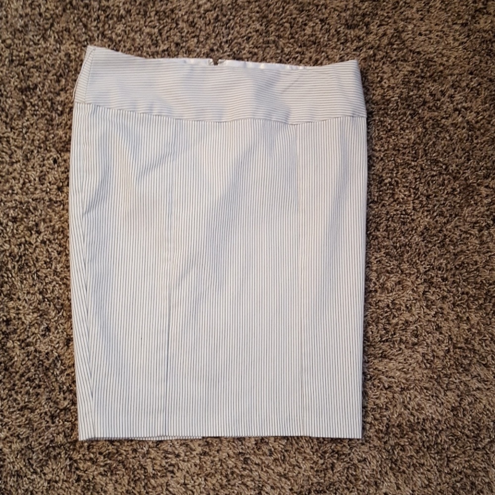 Size 2 pencil skirt